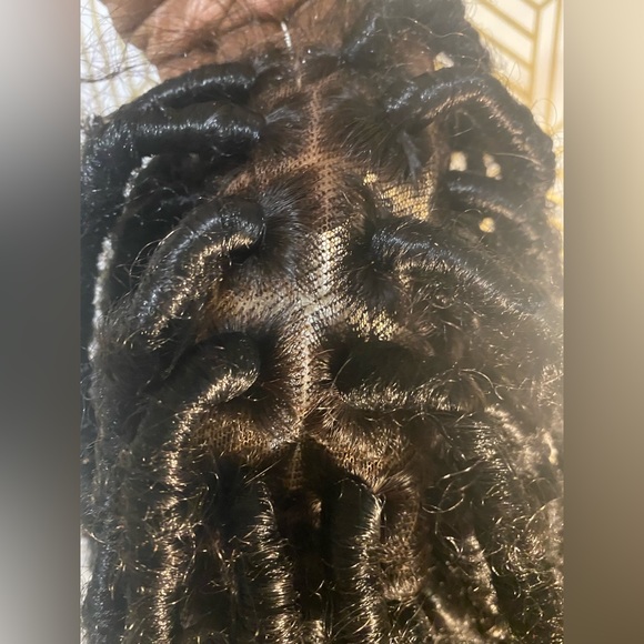 Black 27 inch used butterfly loc lace  wig - Picture 2 of 10